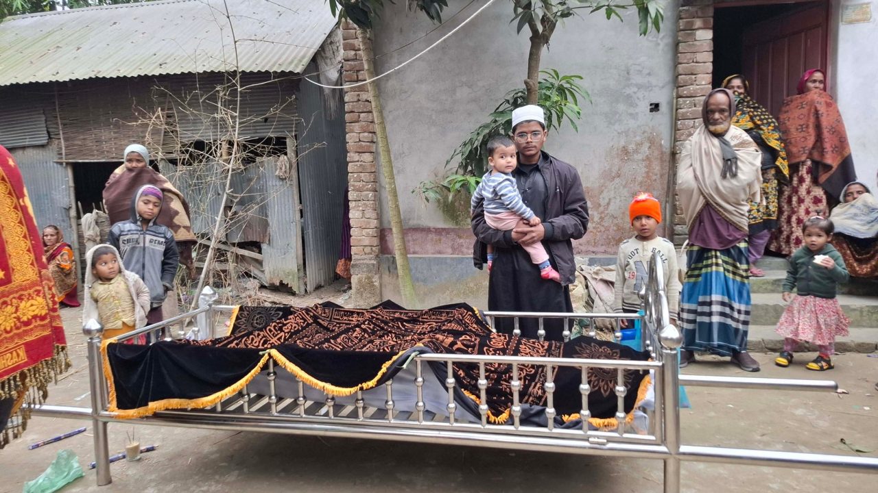 ব্রাহ্মণবাড়িয়ায় চালককে হত্যা করে প্রাইভেটকার ছিনতাই : আটক ১
